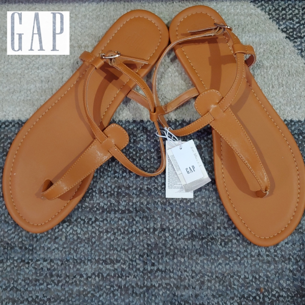 NWT Gap T-Strap Sandals, Women's Size 10, Cognac